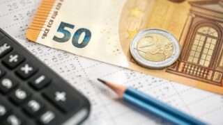 Cuota de autónomos 2026: tabla de tramos y cuánto pagarás según tus ingresos